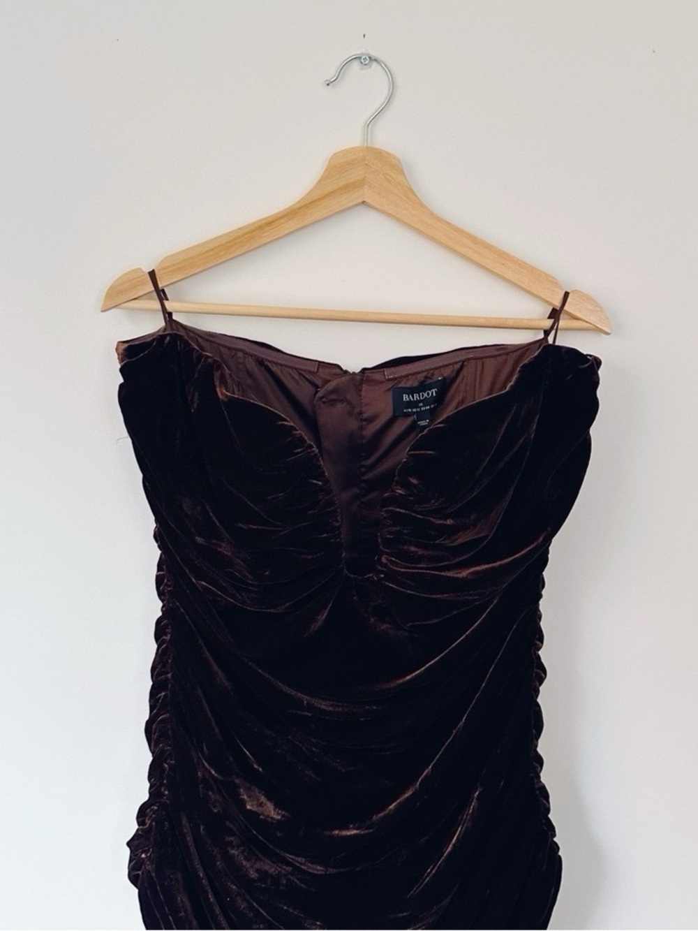 NEW Bardot Elvira Velvet Maxi Dress in Chocolate - Picture 12 of 16
